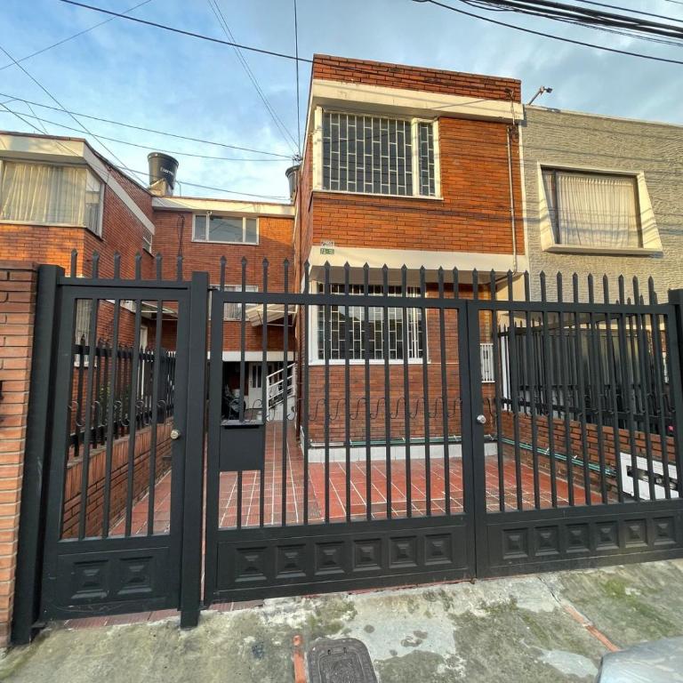 Aparta estudio cerca al aeropuerto - Apartamento de 1 dormitorio - 4