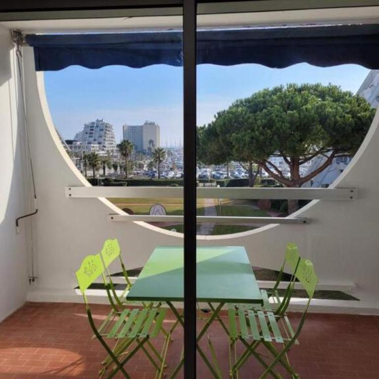 Centre ville, studio vue port, avec parking privé - Apartment mit 2 Schlafzimmern - 4