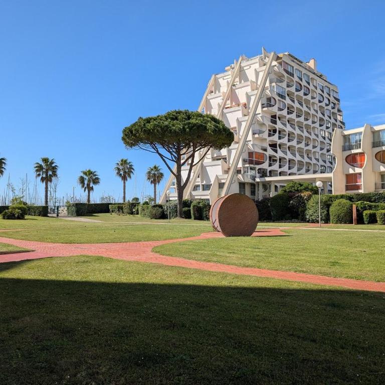 Centre ville, studio vue port, avec parking privé - Apartment mit 2 Schlafzimmern - 13