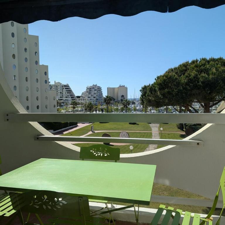 Centre ville, studio vue port, avec parking privé - Apartment mit 2 Schlafzimmern - 21