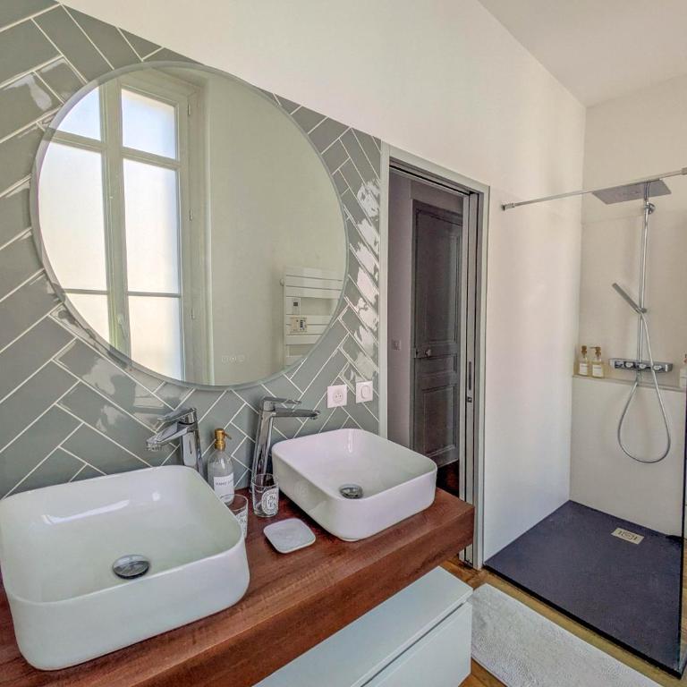 Le Patio des Arts - By PrestiPlace - Villa - 19