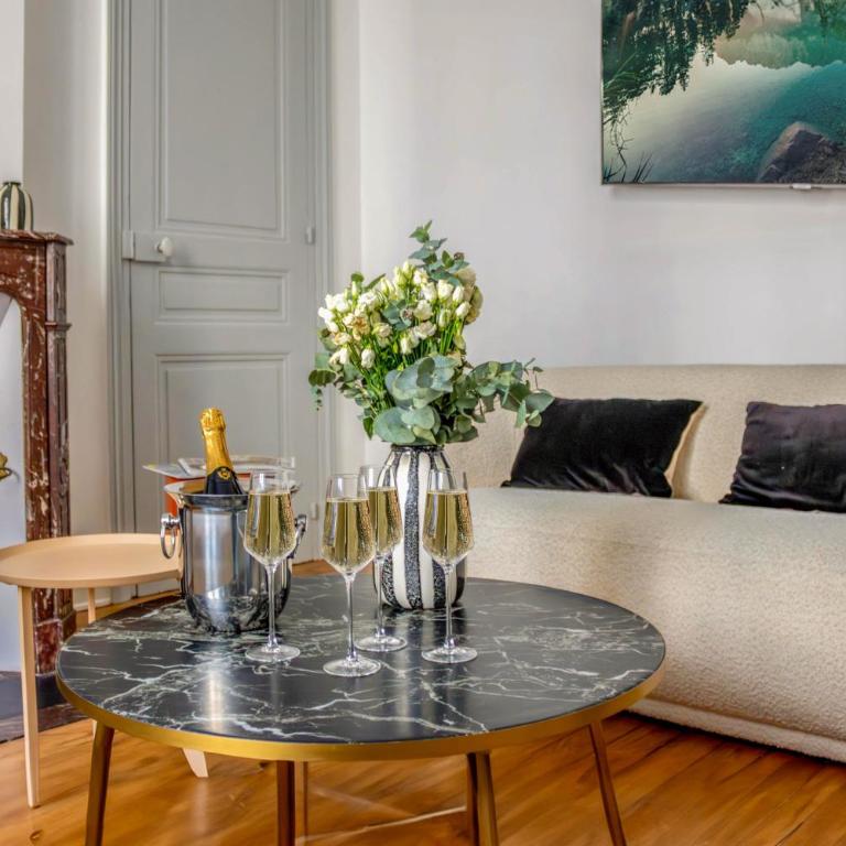 Le Patio des Arts - By PrestiPlace - Villa - 23