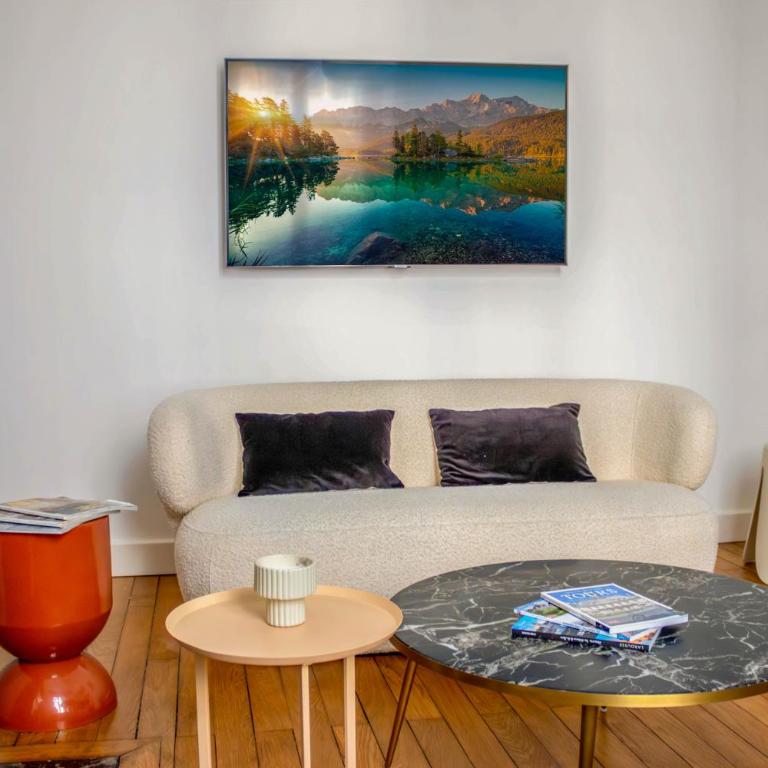 Le Patio des Arts - By PrestiPlace - Villa - 33