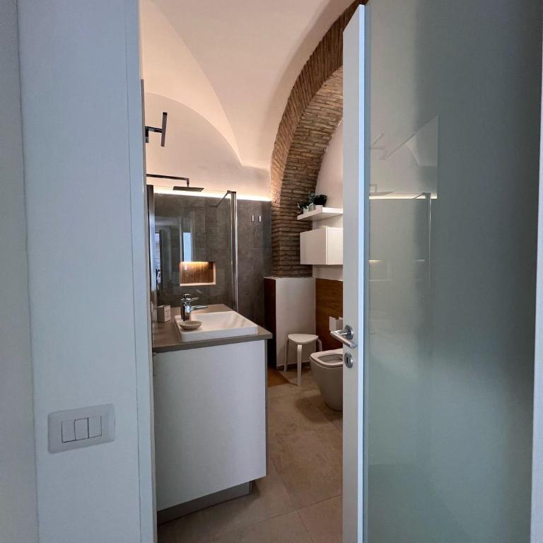 Divine Terrace Stylish Apartment St Peter Rome - Appartamento con 1 Camera da Letto - 32