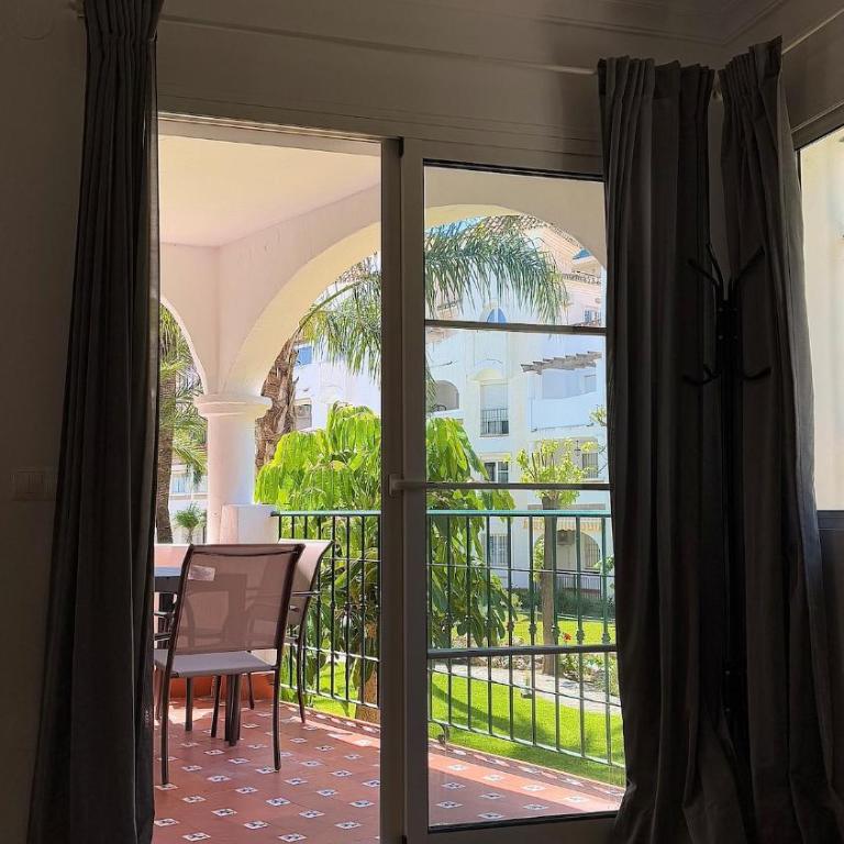 Benalmádena coastal apartment - Two-Bedroom Apartment - 3