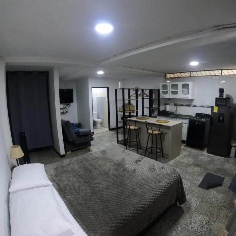 Hermoso y Comodo ApartaStudio! - One-Bedroom Apartment - 7