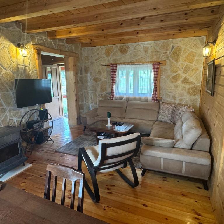 Vacation Home Andjelic - Three-Bedroom House - 24