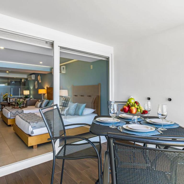 Gorgeous 1BR Condo with Pools & Sea Views - Apartamento - 25