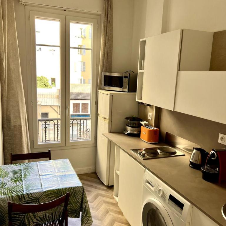 Lumineux appartement dans le quartier des Fleurs - Appartement 1 Chambre - 7