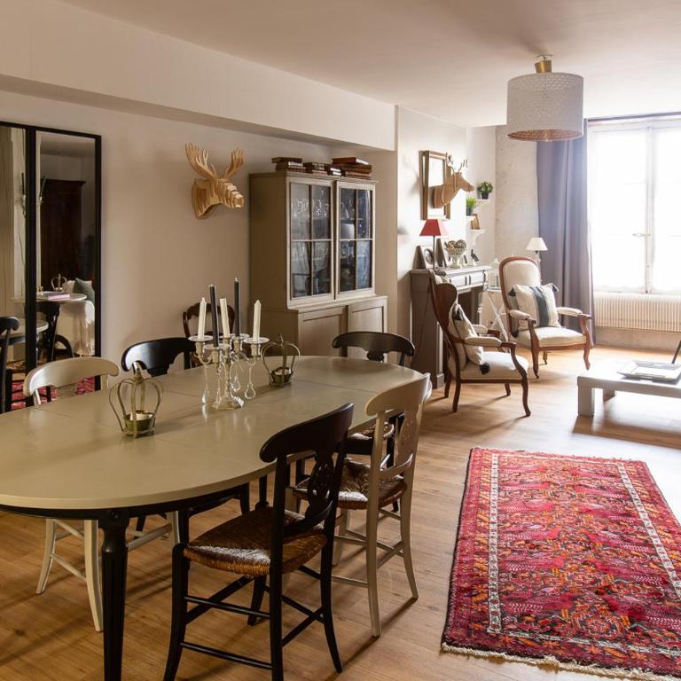 Au 16 Place Saint Louis - Appartement Louis XII - 9