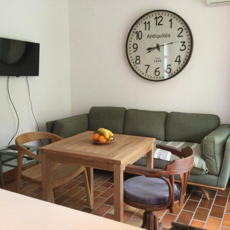 Bastidon provençal dans domaine naturiste avec accès gratuit parc aquatique - Maison 2 Chambres - 21