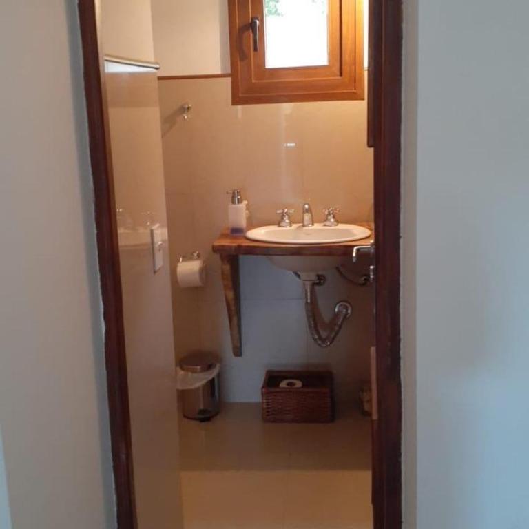 Futa Hue, Chalet Exclusivo Para 10 Pool Parrilla Jardín Y Espectacular Vista Al Cerro Otto - Casa de 4 dormitorios - 14