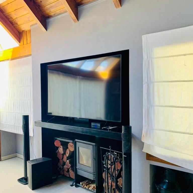 Futa Hue, Chalet Exclusivo Para 10 Pool Parrilla Jardín Y Espectacular Vista Al Cerro Otto - Casa de 4 dormitorios - 24