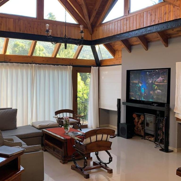 Futa Hue, Chalet Exclusivo Para 10 Pool Parrilla Jardín Y Espectacular Vista Al Cerro Otto - Casa de 4 dormitorios - 29