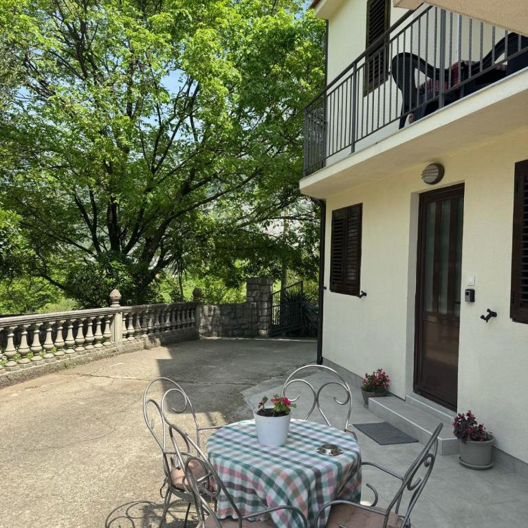 Midpoint - One-Bedroom Apartment - 26