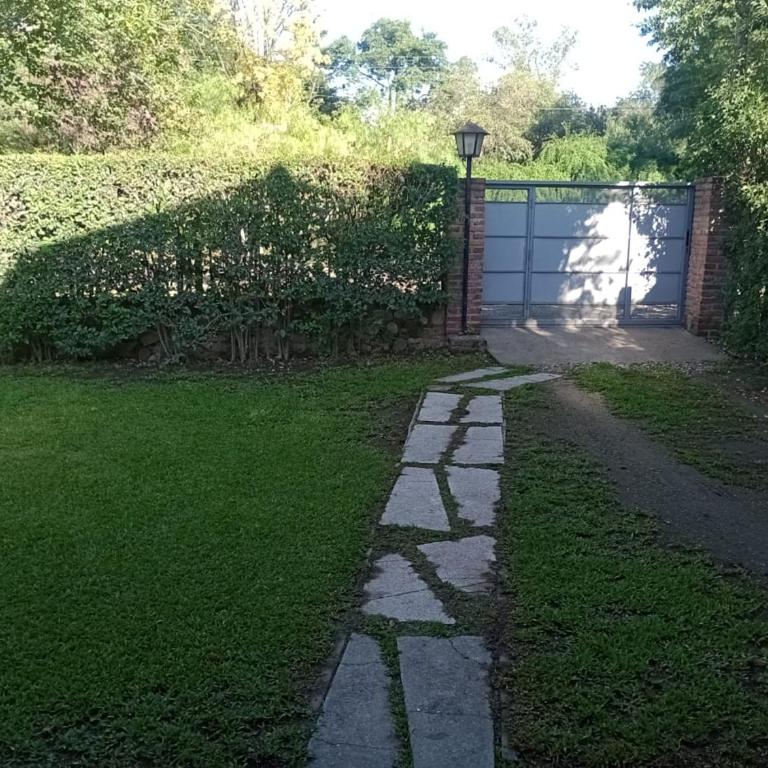 Casa con depto privado, hogar a leña y tranquilidad total - Casa de 4 dormitorios - 18