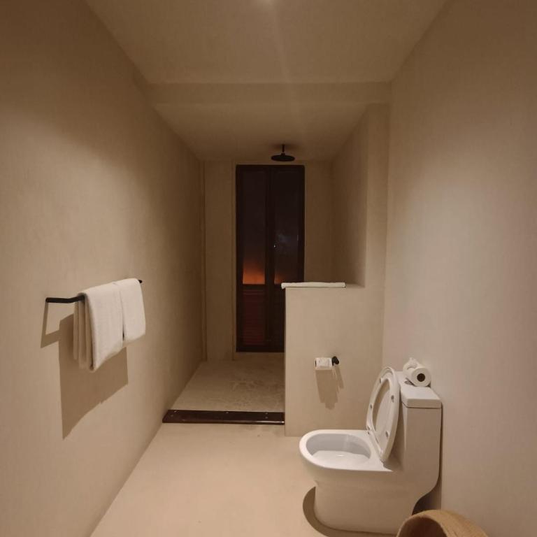 DownTown Tulum Hotel - Habitación Deluxe con cama extragrande - 8