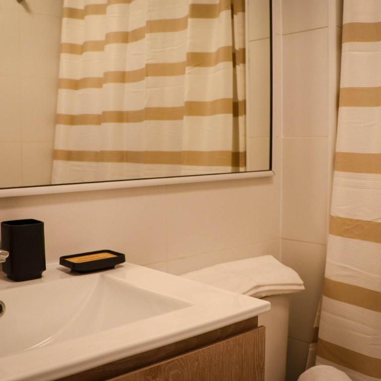 HOM I Precioso depto 1D1B Metro Parque Almagro - Apartamento - 19