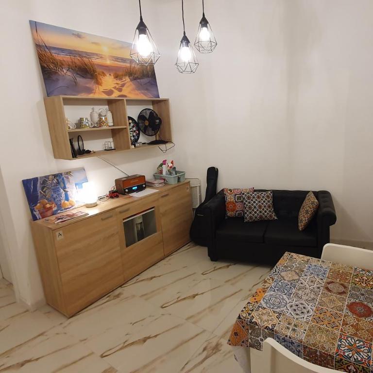 Al Cortiletto - Appartamento con 2 Camere da Letto - 10