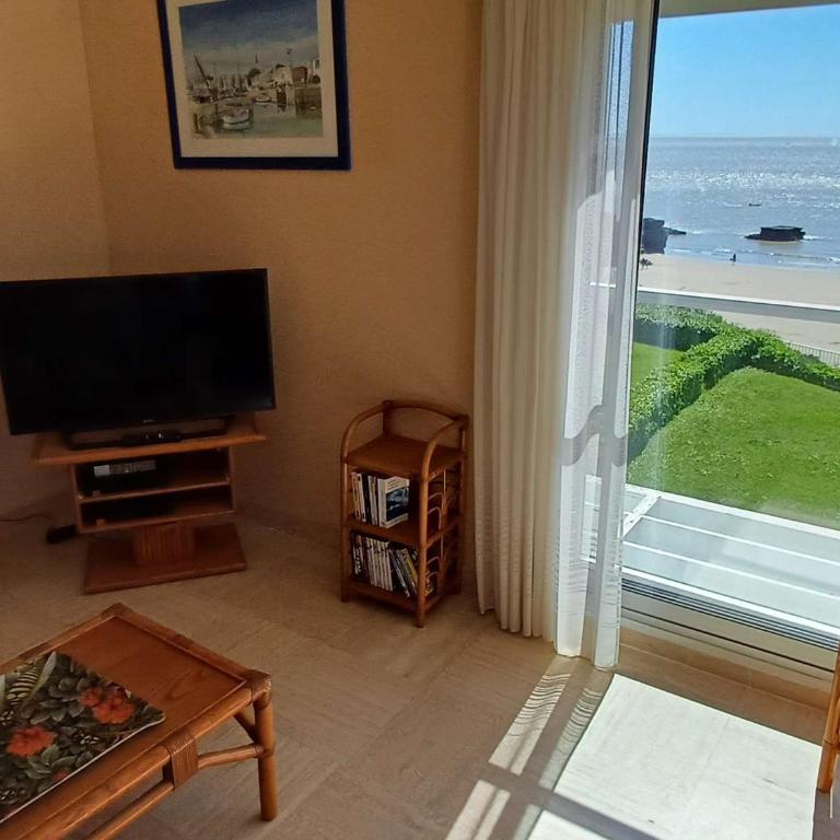 Spacieux Appartement T3 avec Terrasse Ensoleillée et Parking - FR-1-494-211 - Appartamento - 1