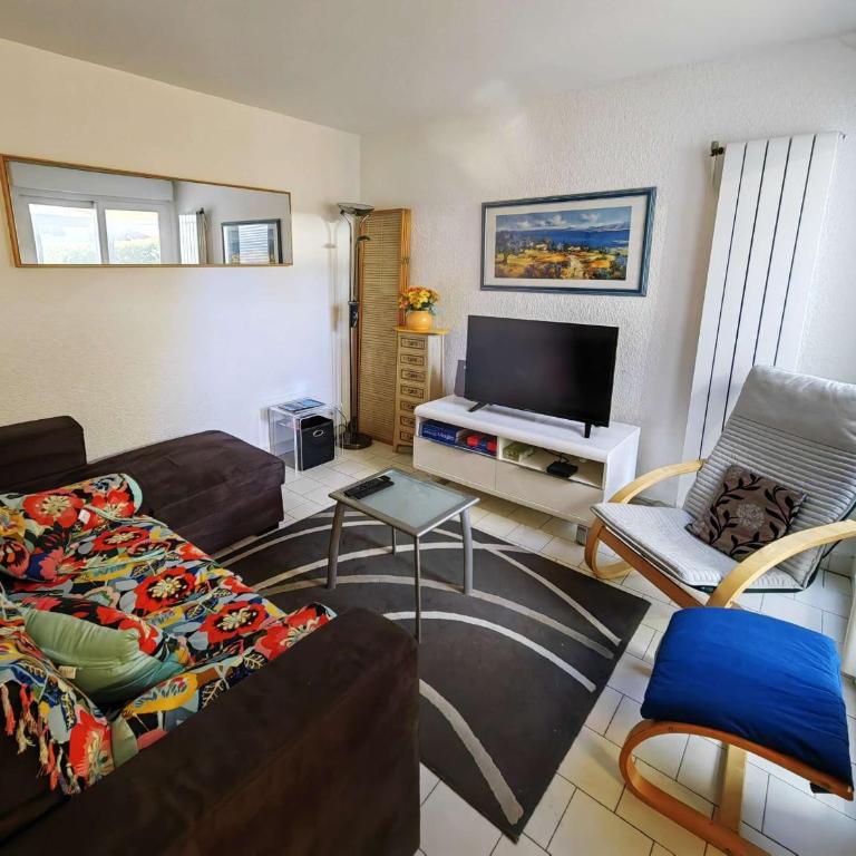 Villa mitoyenne climatisée T3 avec piscine et parking pour 6 - FR-1-607-217 - Casa Vacanze - 1