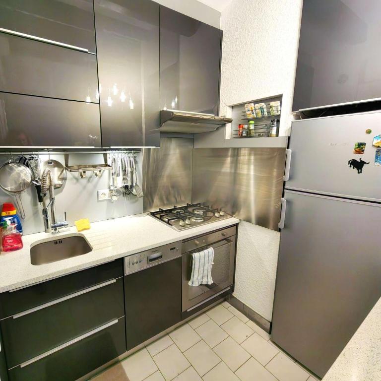 Villa mitoyenne climatisée T3 avec piscine et parking pour 6 - FR-1-607-217 - Casa Vacanze - 4