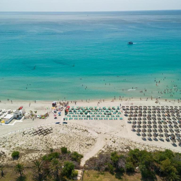 Coastal Hideaway with Pool - Appartamento con 1 Camera da Letto - 36