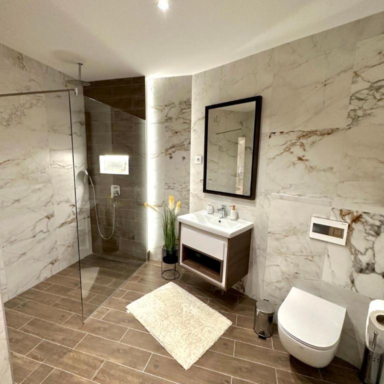 Lyonessa gardens 1 - Two-Bedroom Apartment - 11