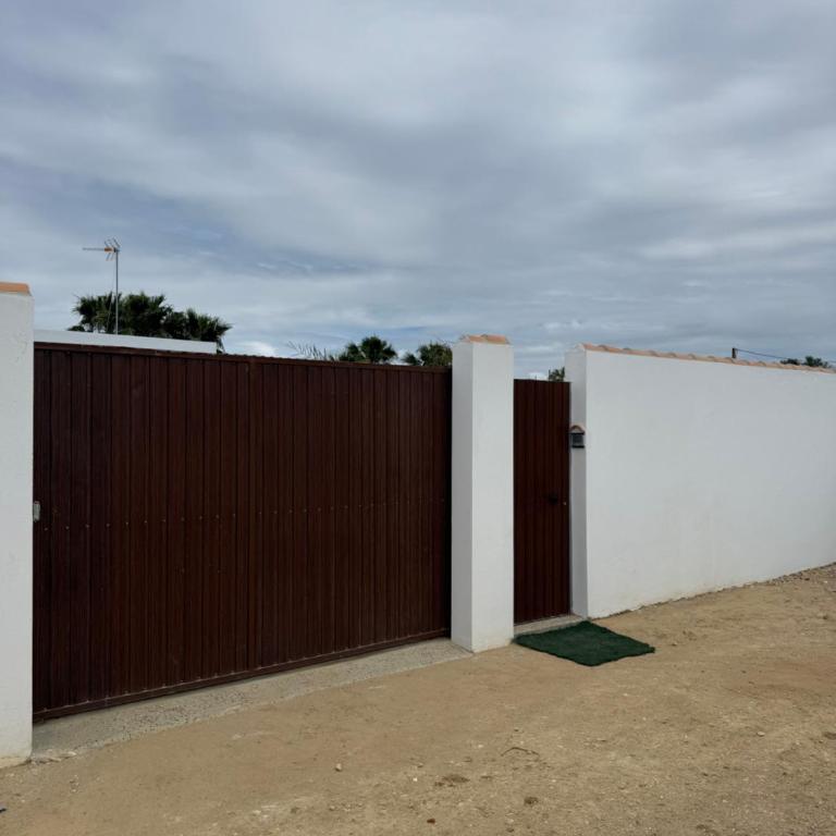 Apartamento con piscina y jardín - Casa de 3 dormitorios - 2