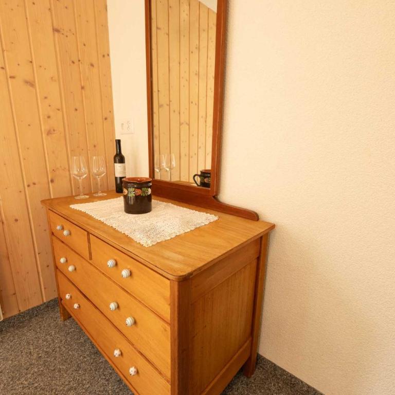 Lehmann's Herberge Hostel - Doppelzimmer mit Balkon - 11