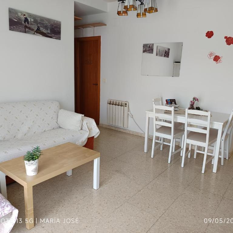 Disfruta Granada, Parking y Mascotas - Two-Bedroom Apartment - 6
