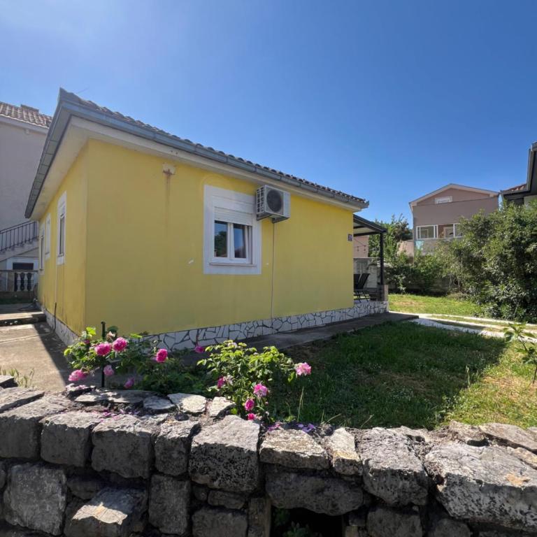 House Mila - Two-Bedroom House - 22