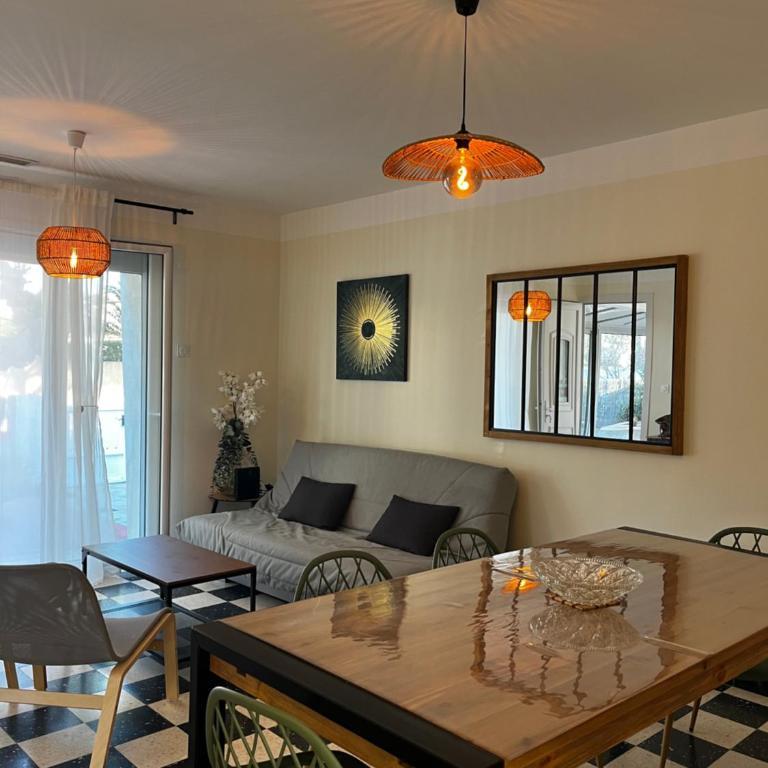 Maison T4 plain pied climatisée avec une belle terrasse ombragée 6AVR44 - Maison de Vacances - 34