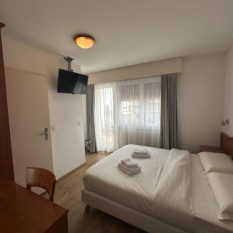 Hotel Du Quai - Doppelzimmer mit Terrasse - 4