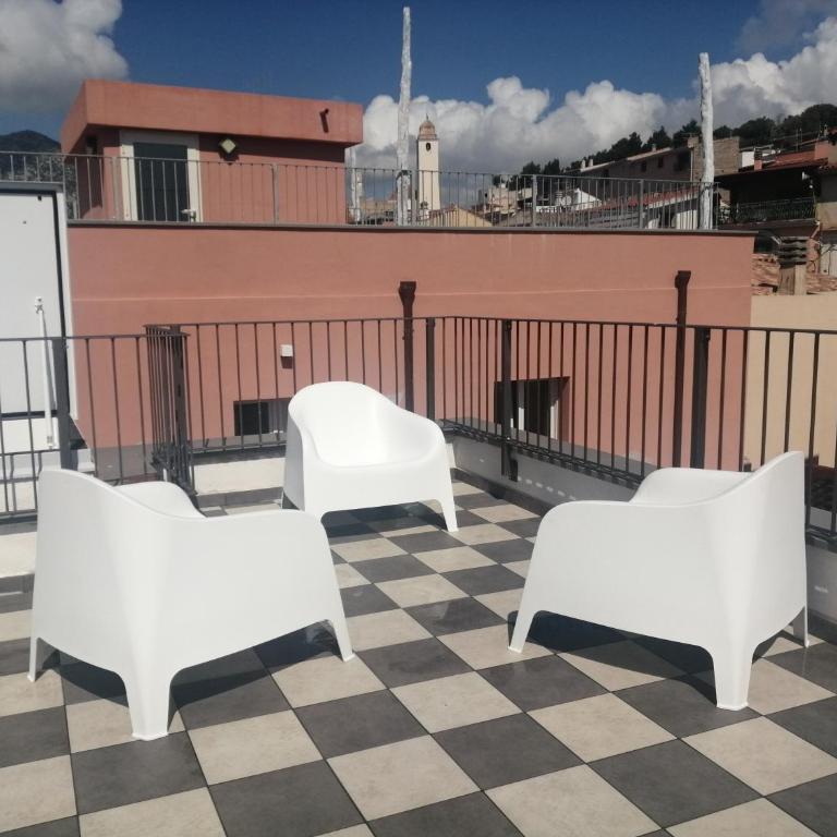 Casa Saba - Camera Tripla con Terrazza - 5