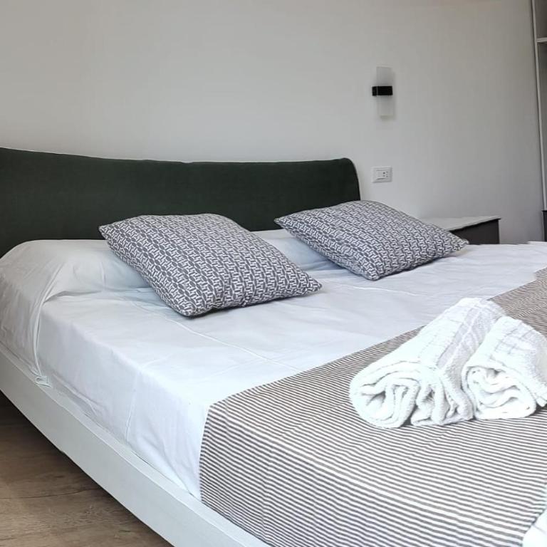 Turrignì Central Rooms - Family Suite - 2