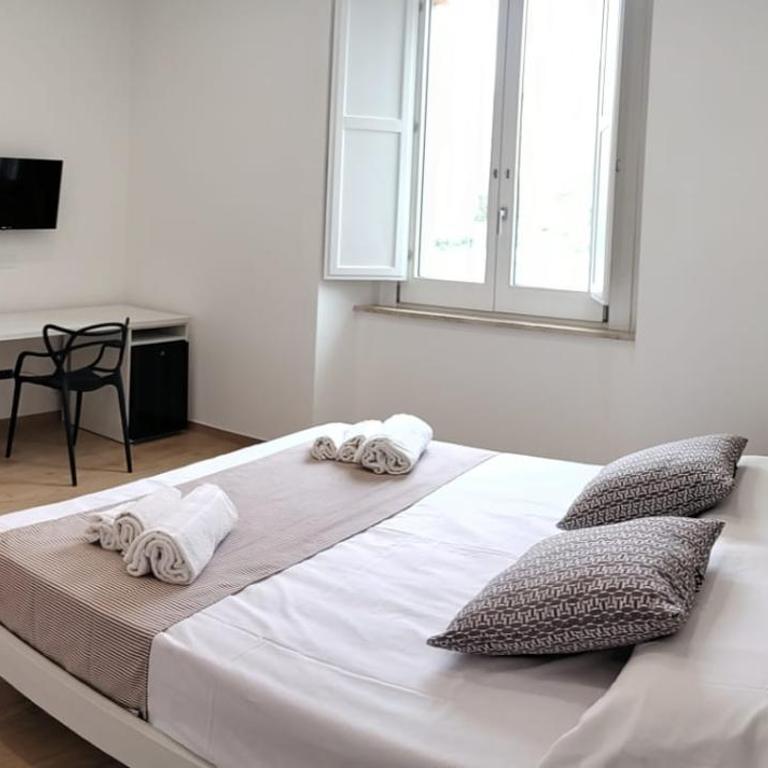 Turrignì Central Rooms - Family Suite - 1