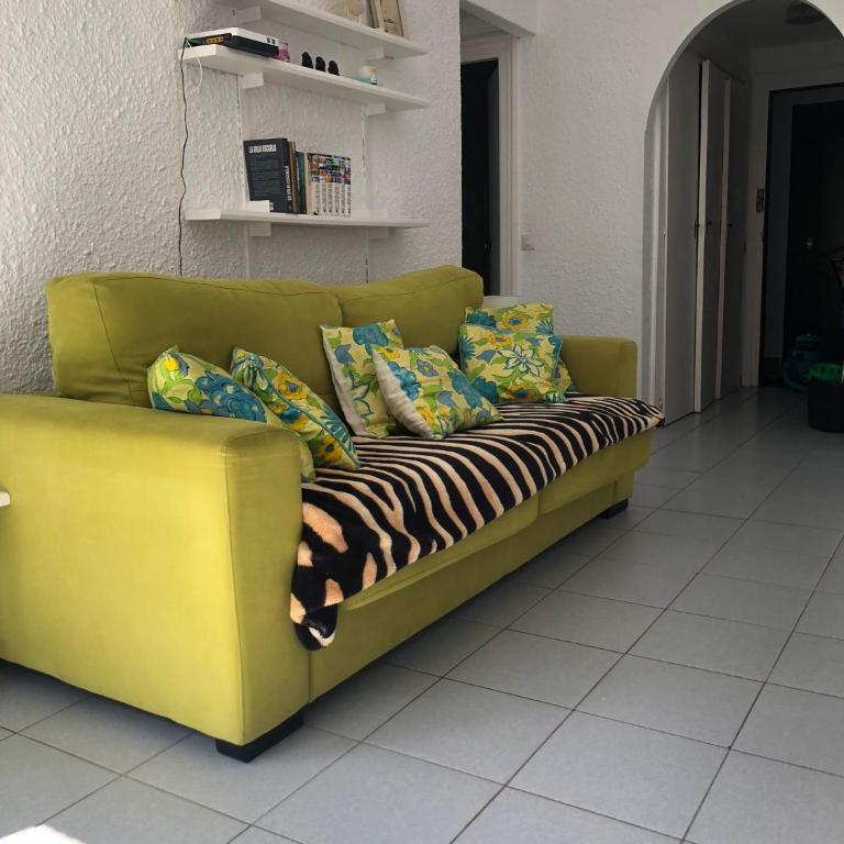 Skol Apartments Marbella - One Bedroom - Pool and Sea Views - Apartamento de 1 dormitorio - 2