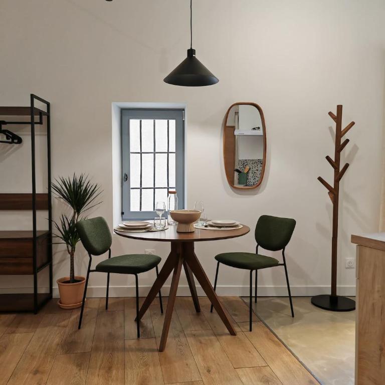 La Roquette Appartement Josélito, Studio Biou - Studio Lit King-Size - 9