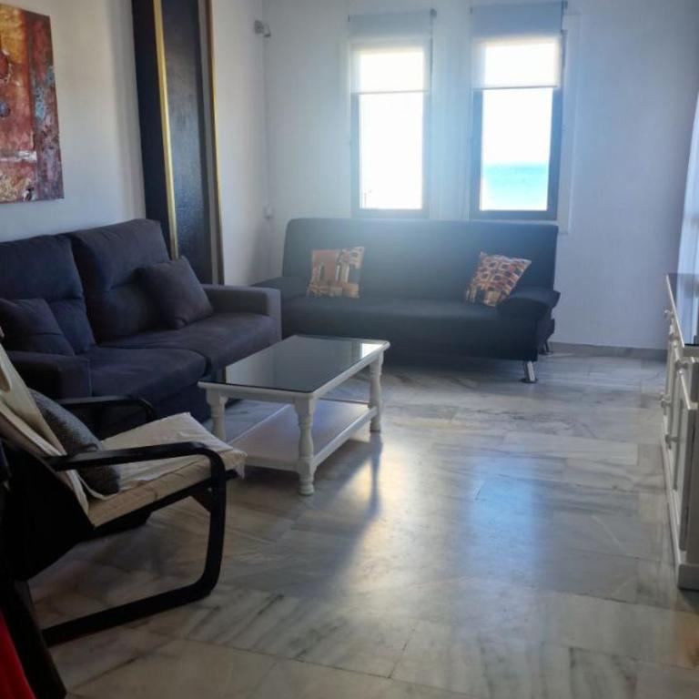 Vistas al mar, balcon, piscina y a 2min de la playa - One-Bedroom Apartment - 7