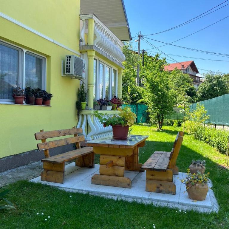Family Flower House - Kuća sa 4 Spavaće Sobe - 7