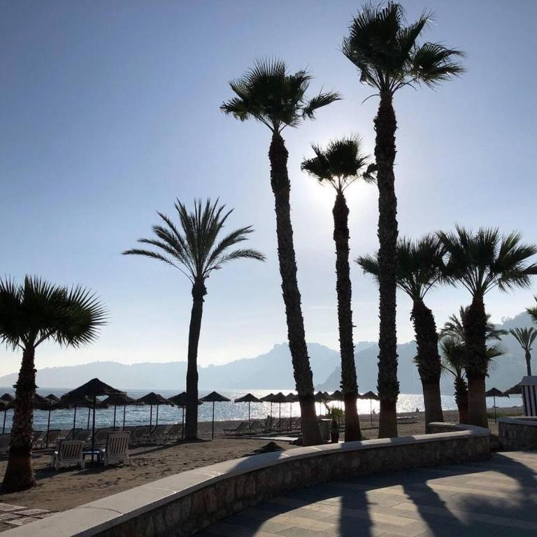 Luxury Stay with Rooftop Terrace 2 Min to Beach - Apartamento de 2 dormitorios con terraza y vistas al mar - 25