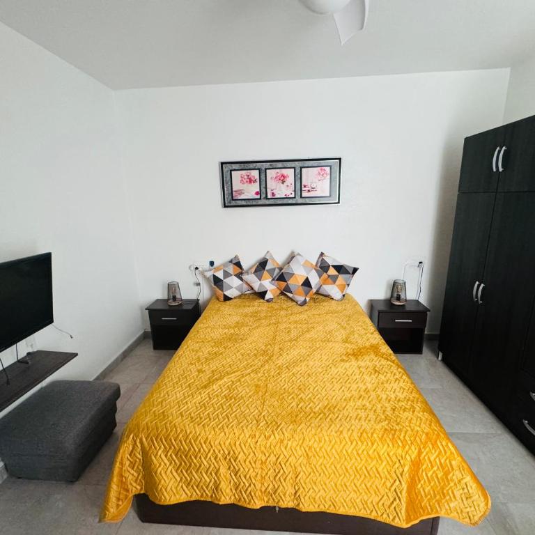 Spacious apartment 100m from the beach and promenade - Apartamento de 1 dormitorio - 4