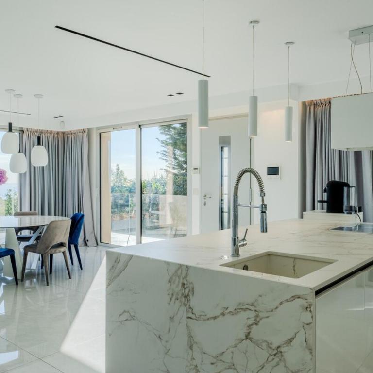 Villa Prestige | Vue Mer & Piscine proche de Super Cannes - Villa - 4