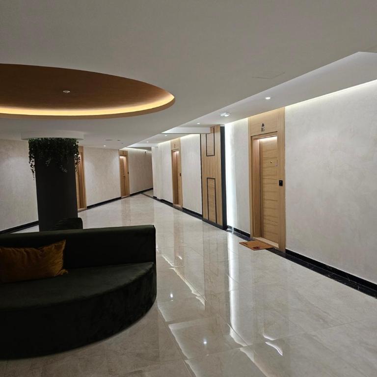 Royal Gardens Elegance - One-Bedroom Apartment - 10