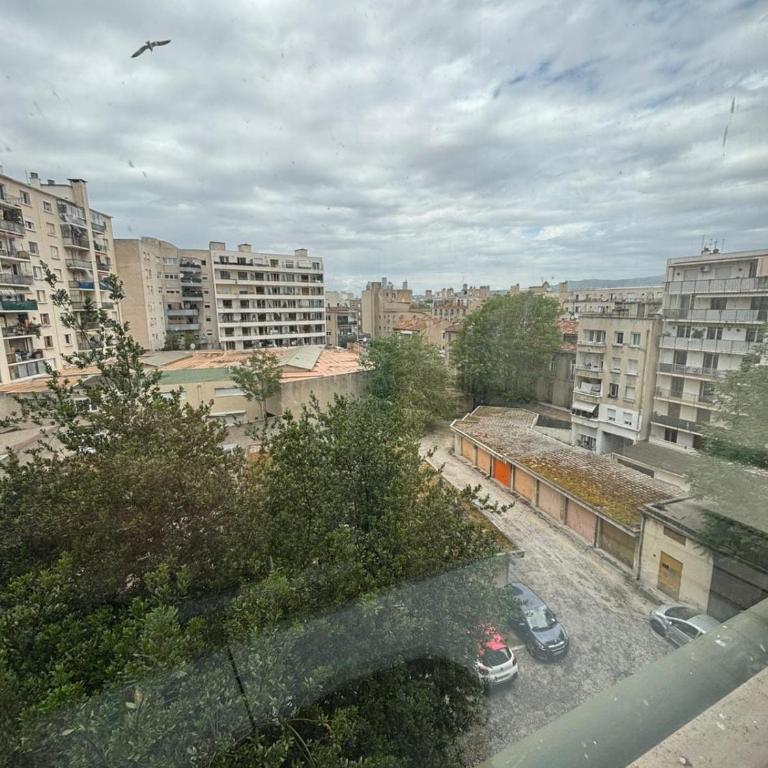 T3 lumineux climatisé avec balcon 2 chambre à 2 min de la gare St-Charles - Appartement 3 Chambres - 21