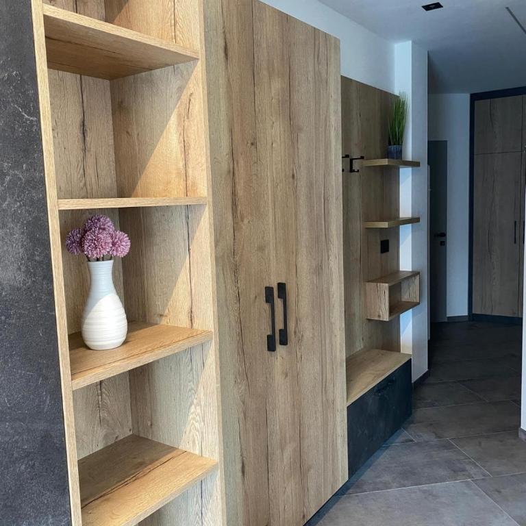 Guest House Cemin - Appartamento con 1 Camera da Letto - 11
