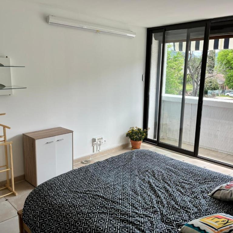 Le Gryselis - One-Bedroom Apartment - 9