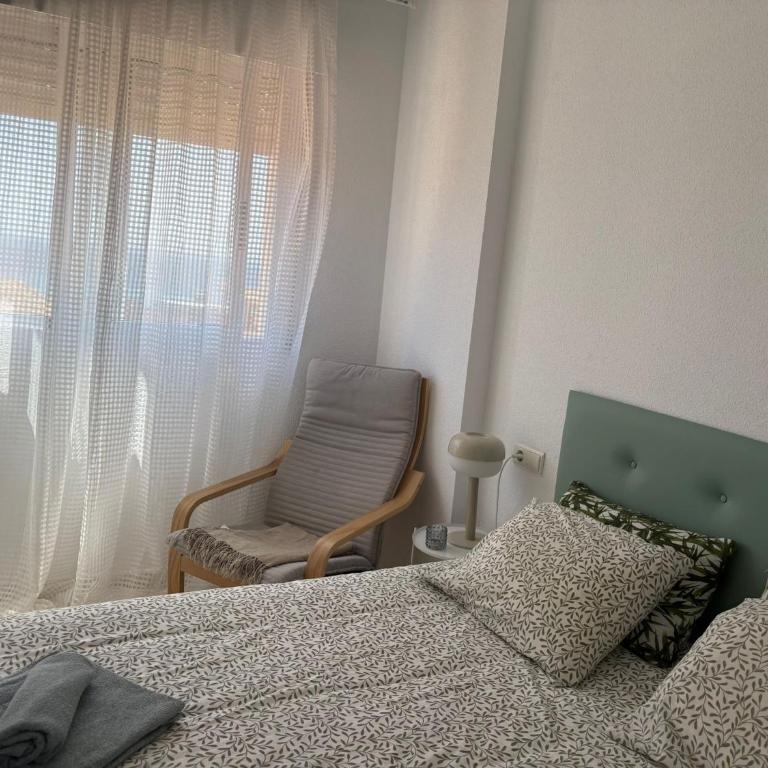 Mira al Mar y Tabarca en urbanización Santa Pola - Apartamento de 2 dormitorios - 19