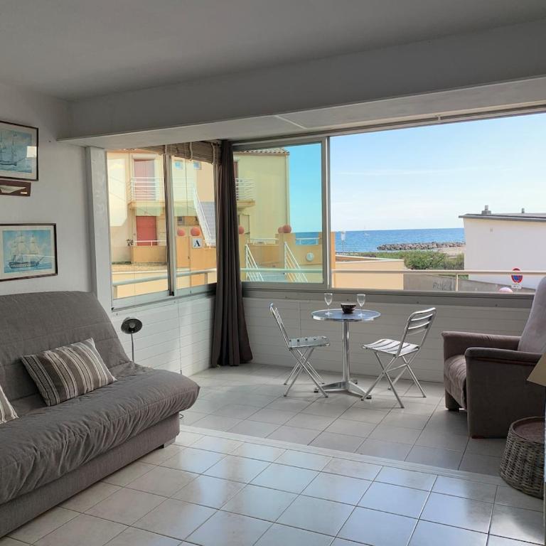 Spacieux studio vue mer sur le port - Appartement 1 Chambre - 2